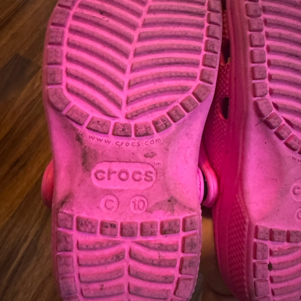 CROCS Pink - Picture 5 of 6